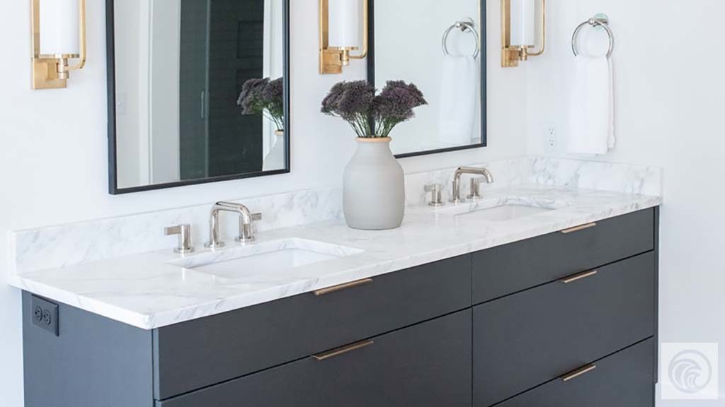 Predominantly white marble with subtle gold veining to add depth and movement.