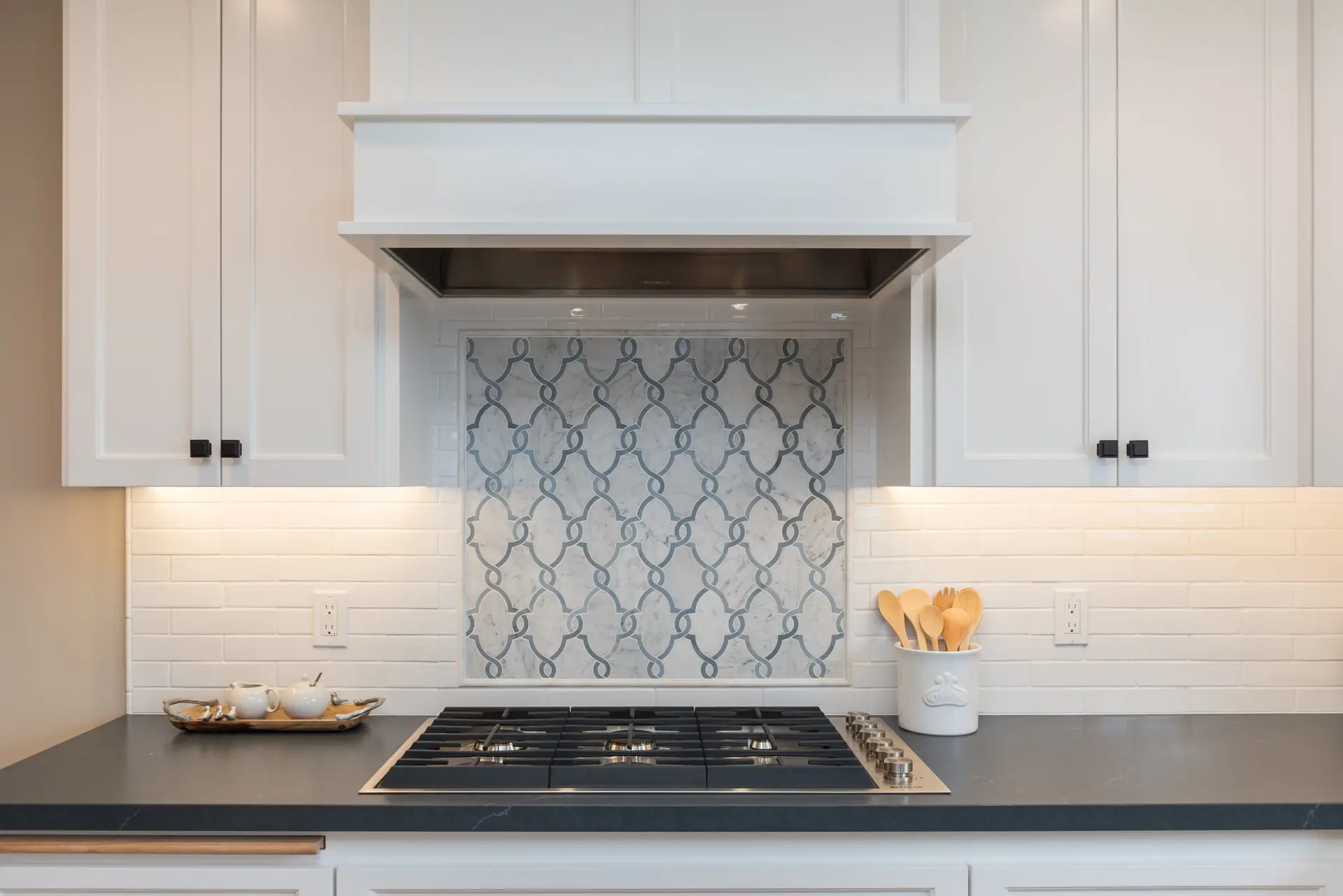 Silestone - Eternal Charcoal - Honeycomb Home Design - Marcel Alain Photography
